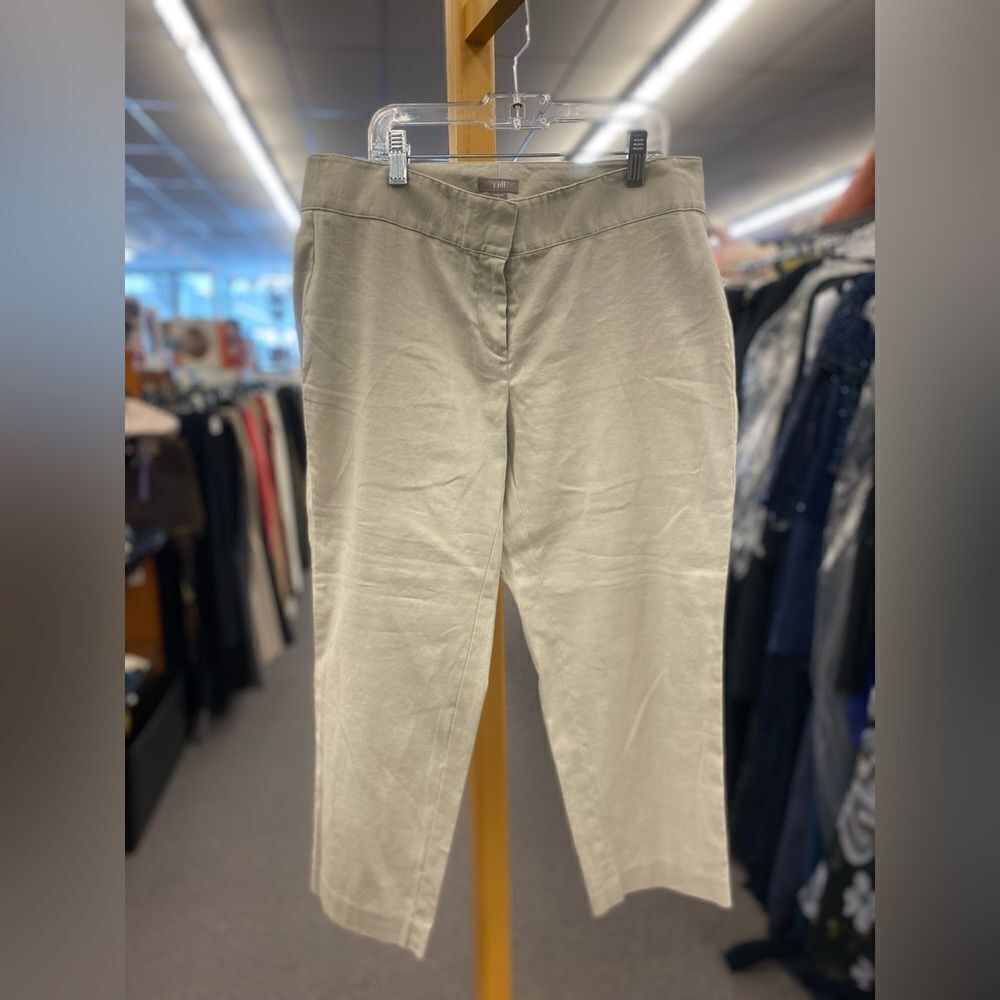 J. Jill Ladies' 6 Petite Tan Capri Pants